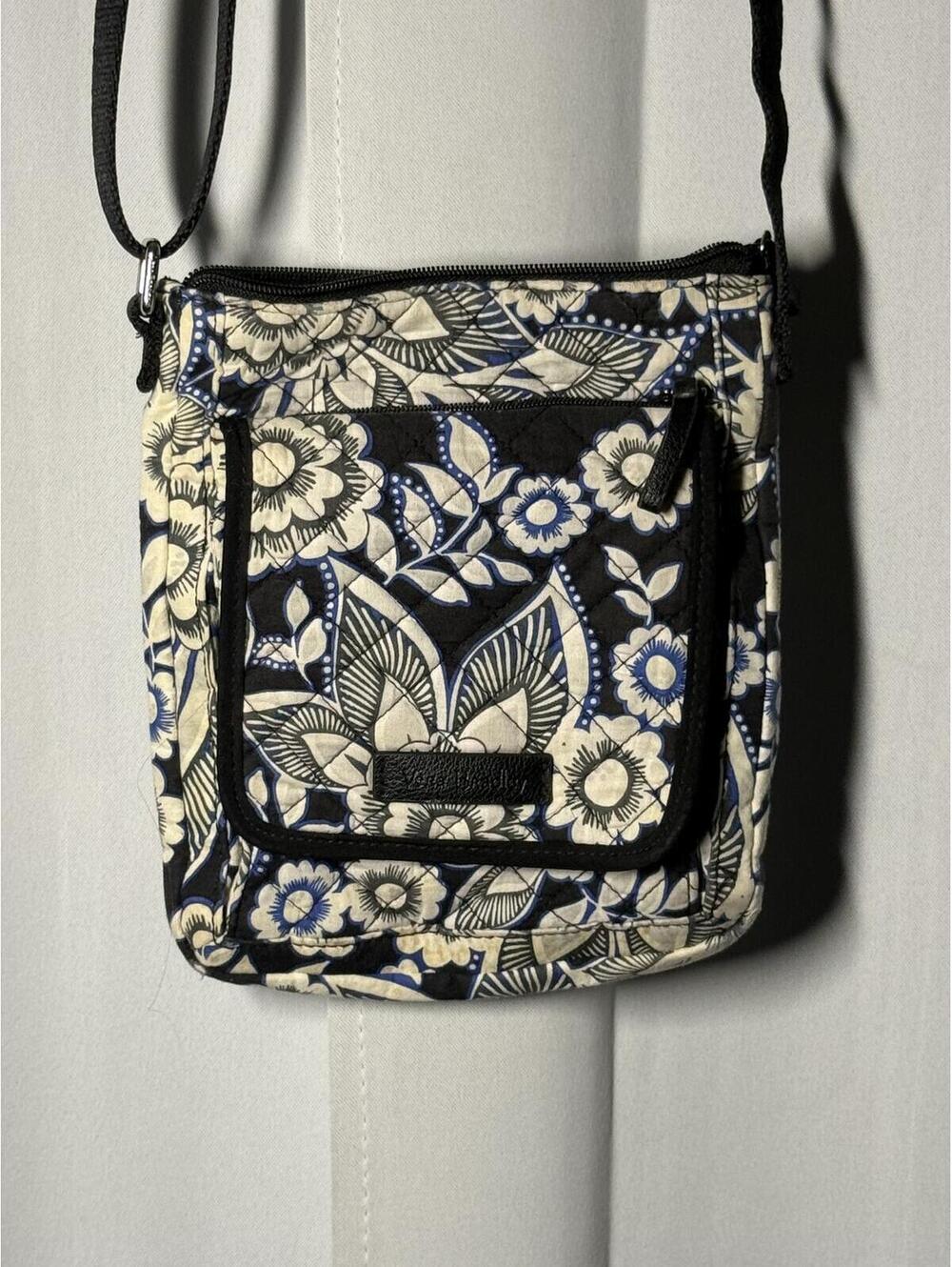 Vera Bradley Floral Pattern Crossbody Bag - Fairycore Cottagecore Whimsical